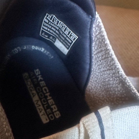 Skechers Men's Go Walk White Slip-On Sneakers - Picture 6 of 8